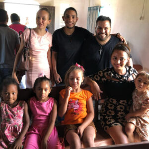 Madre y Maestra. Elinaldo Cavalcante. Brasil. Amazonas. Hermandad Misionera de Nuestra Señora del Sagrado Corazón. MSC