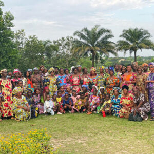 Madre y Maestra. Congo. P Hugore Marie Bernard. Hermandad Misionera de Nuestra Señora del Sagrado Corazón. MSC