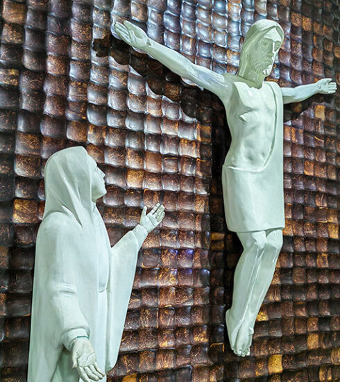 Madre y Maestra. Nuestra Señora del Sagrado Corazón. Manila. Misioneros del Sagrado Corazón. MSC