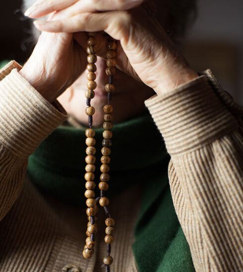 Madre y Maestra. La mirada del Padre Isaac Riera. Hermandad Misionera de Nuestra Señora del Sagrado Corazón. MSC.